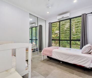 GREAT LOCATION, LUXURIOUS RENOVATION - Photo 5