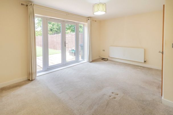 4 bedroom house to rent Century Way, Beckenham, BR3 - Photo 1