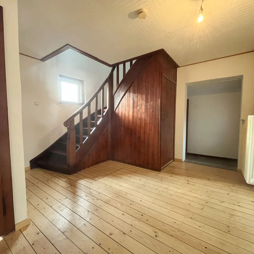 Geräumige Einliegerwohnung mit Dachboden und Kellerabteil - Foto 1