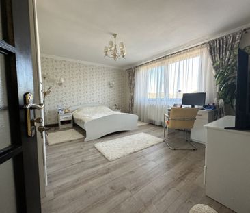 Casa individuala, 9 camere, 1600 mp teren, 300 mp utili - Sa - Fotografie 5