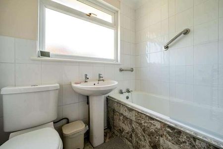 Old Basing, Basingstoke, RG24 - Photo 5