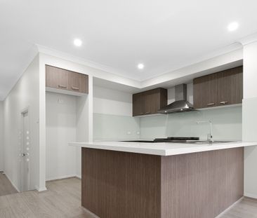 9 Dhaya Street, Grantham Farm NSW 2765 - House For Rent | Domain - Photo 4