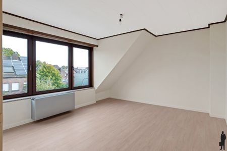 INSTAPKLARE WONING IN HET CENTRUM VAN KONTICH - Foto 3