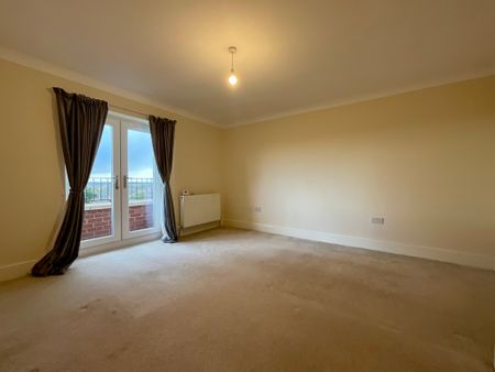 4 bedroom Town House to let - Photo 5