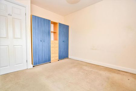 2 bedroom semi-detached house to rent - Photo 3