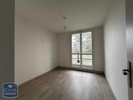 Location Appartement 3 pièces 63m² ANGERS 49000 - Photo 2