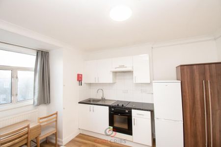 Studio to rent - Photo 3