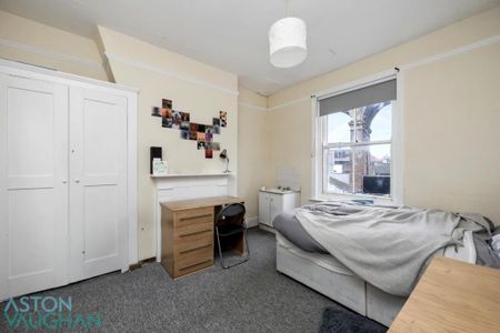 3 bedroom apartment to rent - Photo 2