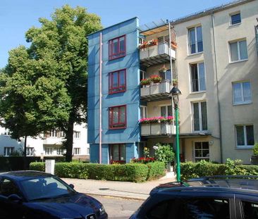 In ruhiger Seitenstraße gelegene 2-Raum-Wohnung mit Balkon - Photo 2