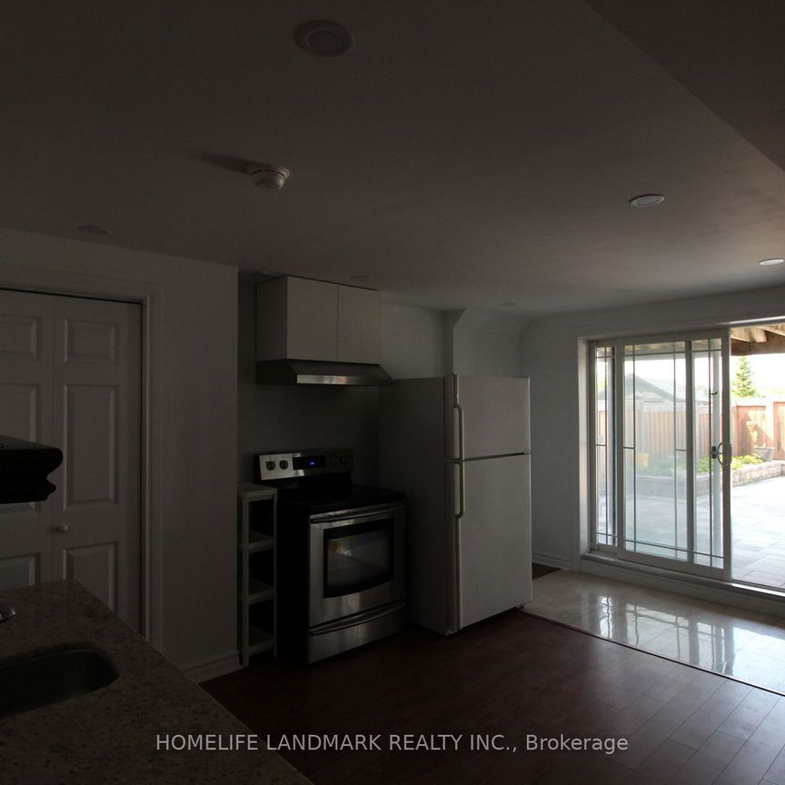For Lease - 24 Old Field Crescent Unit# 2, Newmarket, Ontario - Photo 1