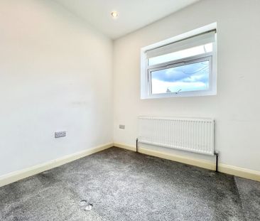4 Bed Semi-Detached House, Mortlake Road, IG1 - Photo 1