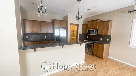 99 Aspen Stone Terrace SW, Calgary - Photo 4