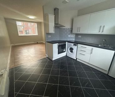Gladstone Court, L8 7JY - Photo 3