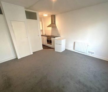 Studio to rent - Photo 5