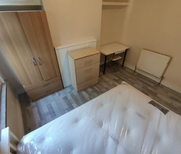 Room in a Shared House, St. Pauls Road, N17 - Photo 2