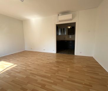 Location Appartement 1 pièce 34m² - Photo 1