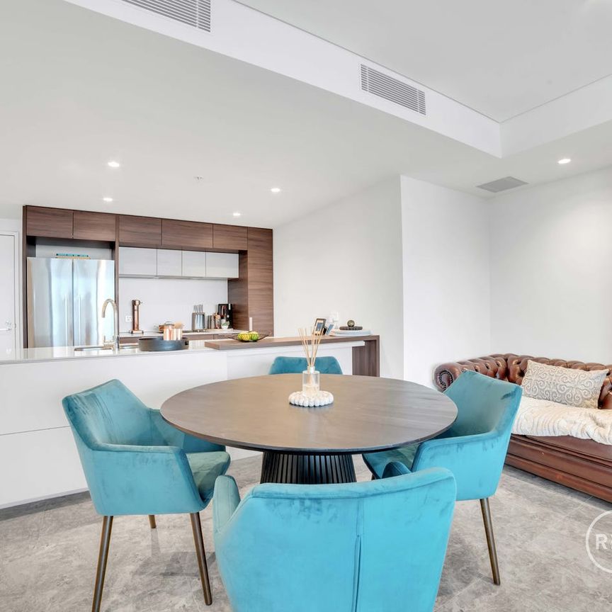 First-Class Finishes. Iconic Water Views - Photo 1