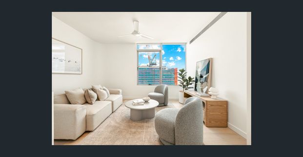 LANA Penthouse - Fully Furnished Beachfront Apartment - Photo 1