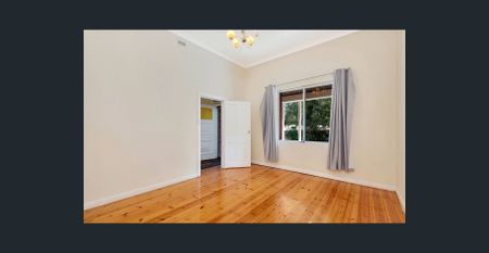 A MUST SEE IN GREAT LOCATION!!! - Photo 5