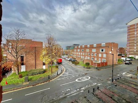 2 bedroom apartment to rent - Photo 3