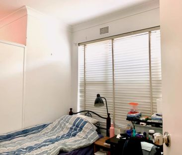 3Bedrooms, 2Bathrooms - Photo 2