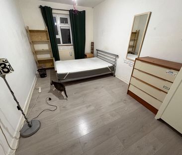 Room in a Shared Flat, Charles Staunton House, SE27 - Photo 2