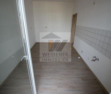 Geräumige 2-Raum-Wohnung mit Balkon & Wanne nahe am Wintergarten - Photo 6