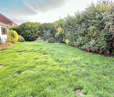 2 bedroom detached bungalow to rent - Photo 6