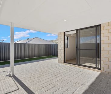 Stylish, Easy-Care Unit Close to the Beach - 2 Bedrooms, 1 Bathroom - Photo 5