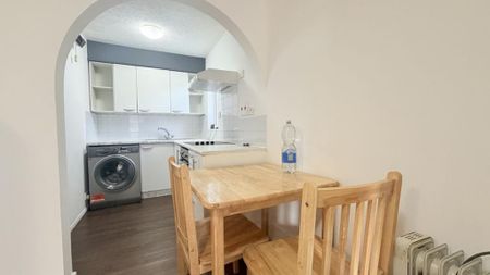 Studio to rent - Photo 5