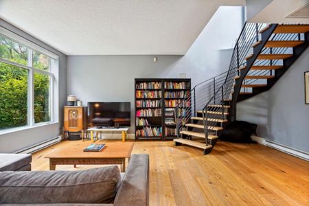 565 Rue de la Montagne, H3C 0B2, H3C 0B2, Montréal - Photo 3