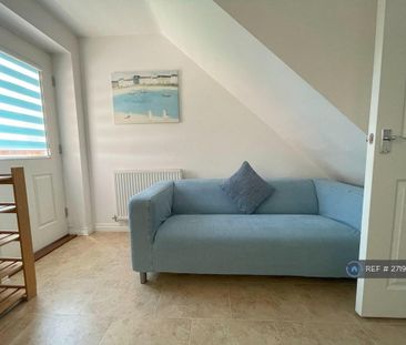 4 bedroom detached house to rent - Photo 3