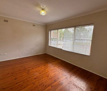 View Wednesday at 4.40pm - 4.55pm - Photo 1