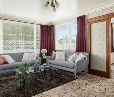 Family Home! - Photo 5