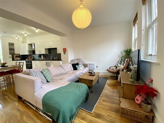 3 bedroom apartment to rent - Photo 1