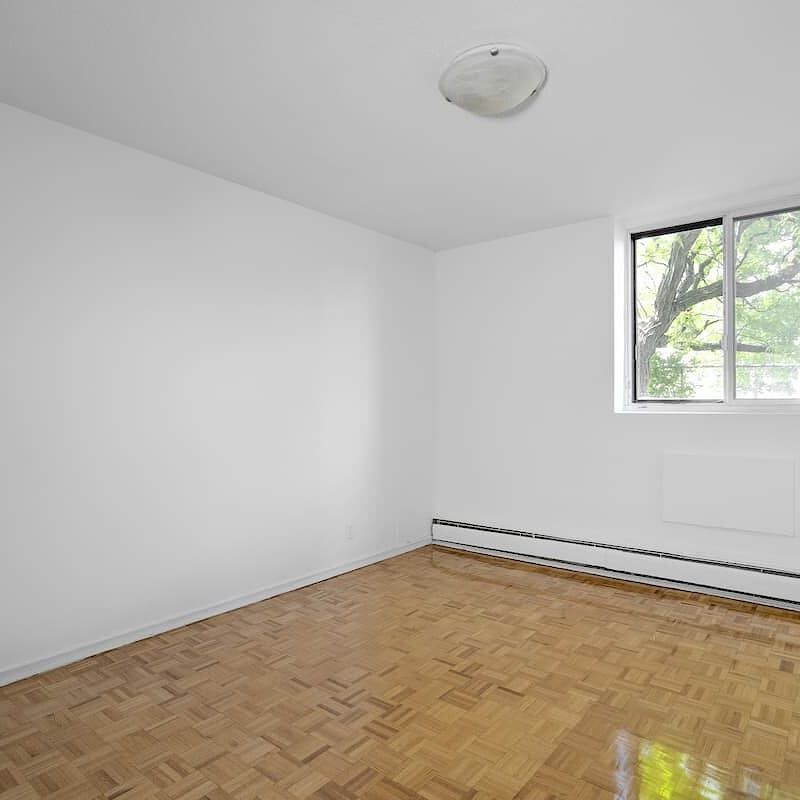 10250 Du Bois-de-Boulogne Avenue, Montréal, QC - Photo 1