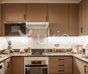 3 room luxury Flat for rent in Barcelona, Spain - Photo 6