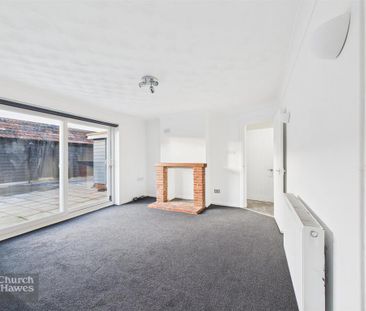 5 bedroom detached house to rent - Photo 2