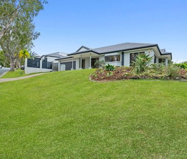 SPACIOUS THREE BEDROOM ONE LEVEL HOME - PEACEFUL LOCATION - Photo 4