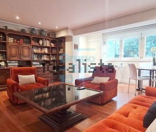Alquiler de piso en Área Romántica - Photo 1