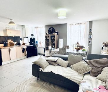 Location Appartement 4 pièces 81m² HAUCOURT MOULAINE 54860 - Photo 6