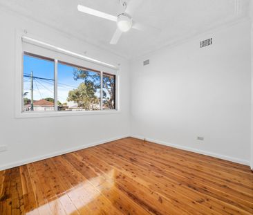 Family Home in Prime Location - Photo 1