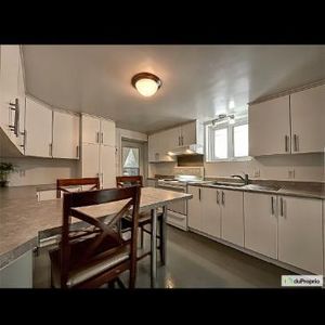 Chambre privée a louer, métro iberville, femme seulement, 650$/mois - Photo 2