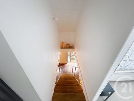 Location Appartement 3 pièces 78m² LA NEUVILLETTE 51100 - Photo 2