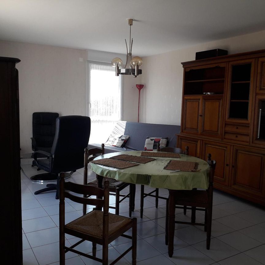 Location Appartement 2 pièces 54m² ST NAZAIRE 44600 - Photo 1
