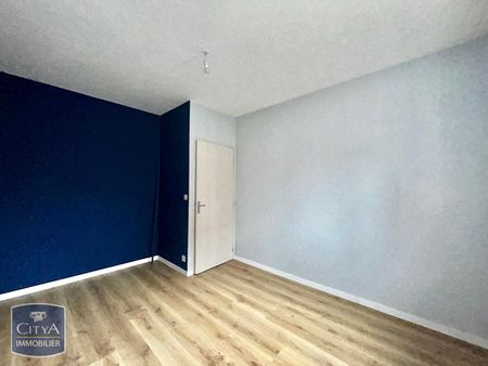 Location Appartement 4 pièces 80m² REIMS 51100 - Photo 4