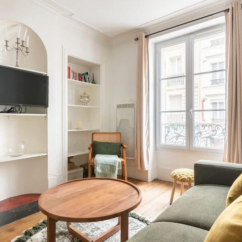 Rue du Champ de Mars - Photo 1