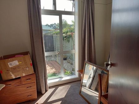 Convenient 3BR Mosgiel Flat - Photo 4
