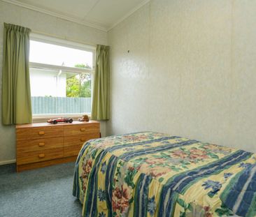 7 Bowling Road, Greenmeadows - Photo 2