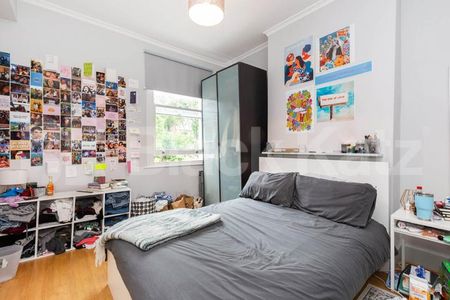 Large 6 bedroom house with 2 bathrooms and close to Archway Station - Photo 4